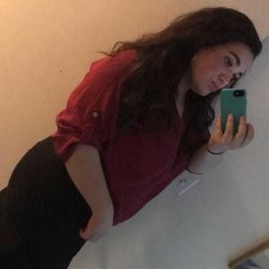 Meet your Posher, Camille